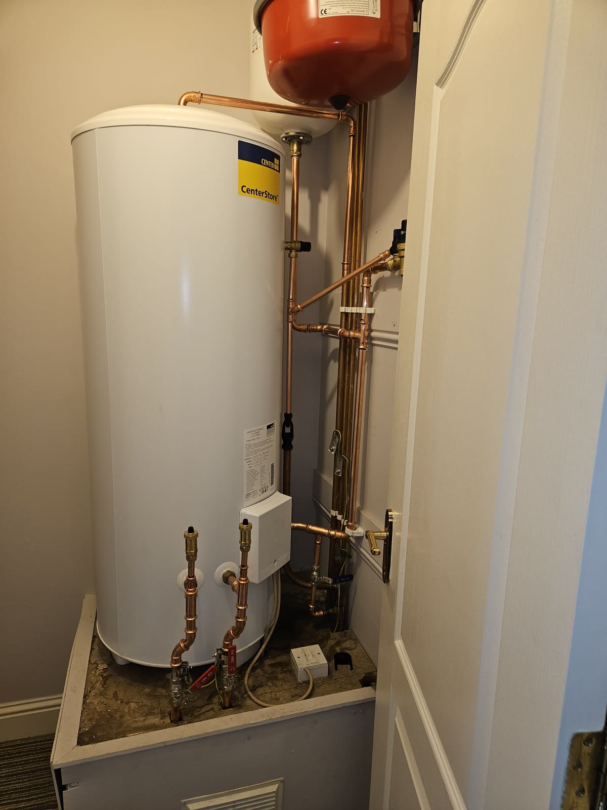 Hot water cylinder and pipework replacement